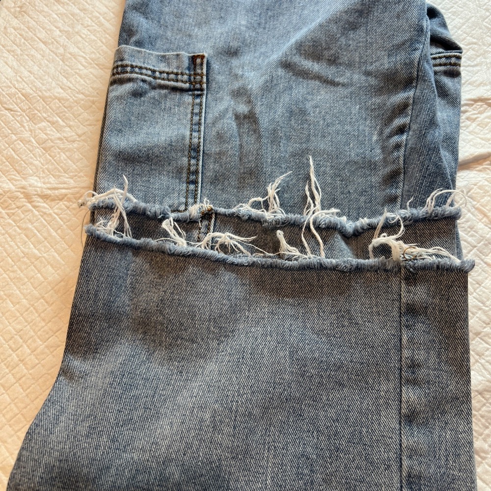 BDG Urban Outfitter Womens Jeans Blue Denim Cargo Relaxed Size 26. - Picture 11 of 12
